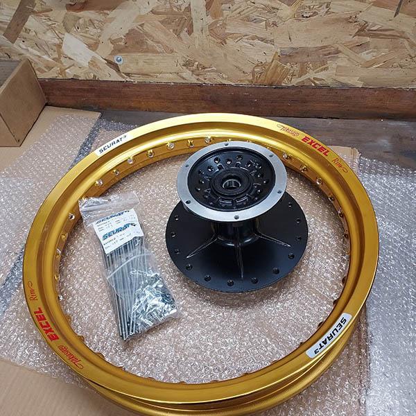 Expert en sablage à la vapeur pour pièce de moto Eure